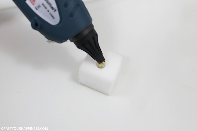 Here's a quick way to make stencil sponges, or as they are sometimes called stipplers. All you need is a dowel, glue, scissors and a foam sponge!