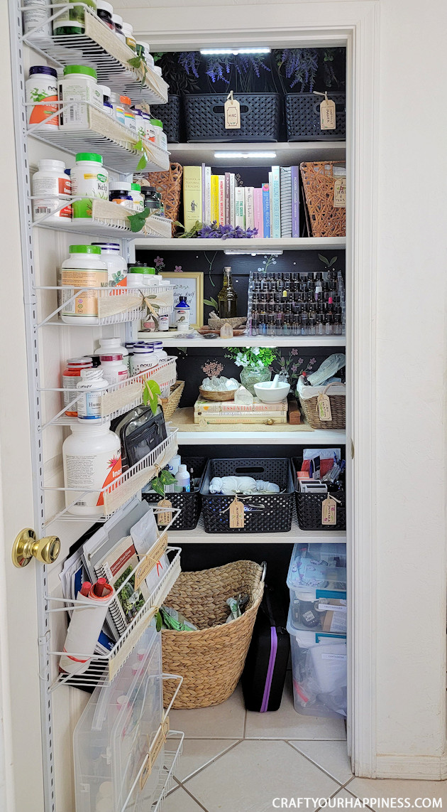 https://craftyourhappiness.com/abode/wp-content/uploads/2022/09/Organize-Suppliments-in-a-Magical-Herb-Closet-45.jpg